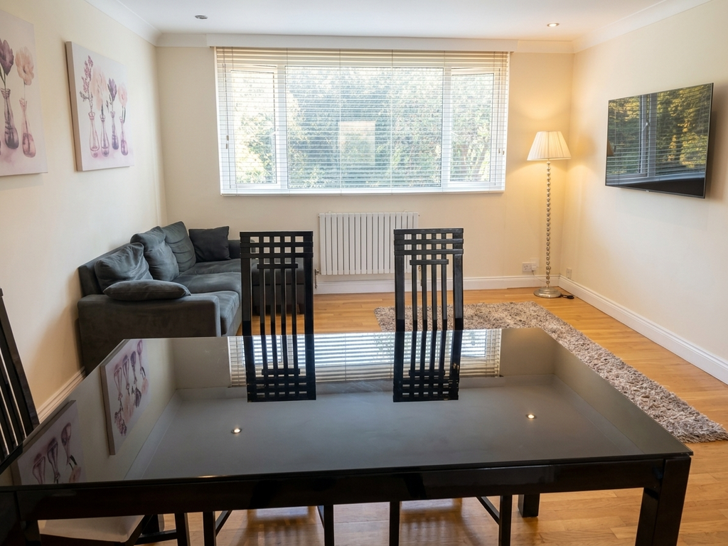 Property photo 2 of 6