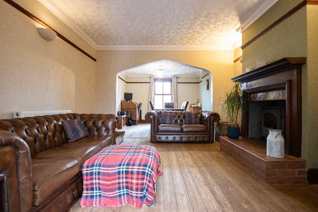 Property photo 3 of 24 4620976