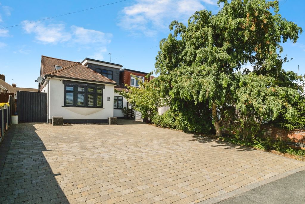 Property photo 1 of 17 Photo
