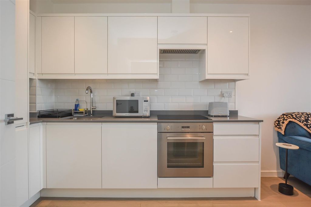 Property photo 3 of 12 Dsc_1021.Jpg