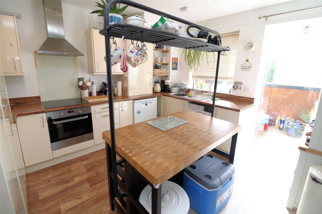 Property photo 3 of 15 Picture No. 20