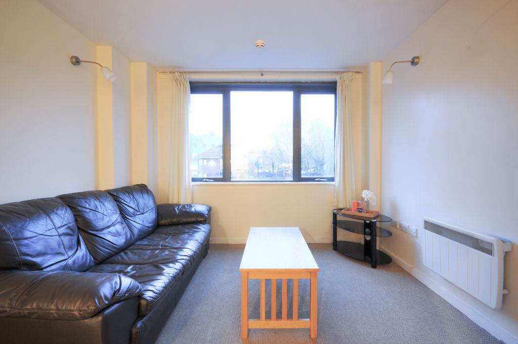 Property photo 2 of 13