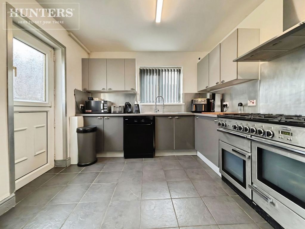 Property photo 3 of 11 Pbox-Img.Jpg