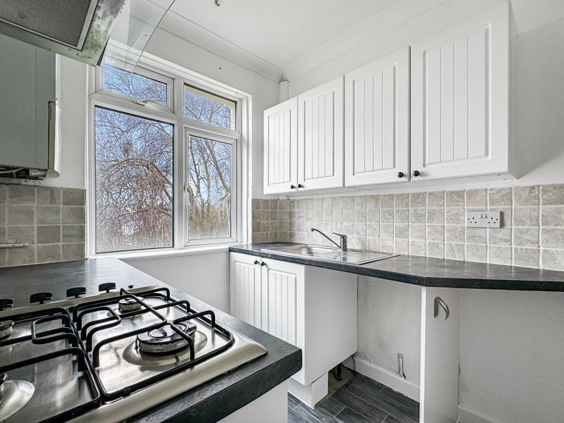 Property photo 2 of 10 Photo 3