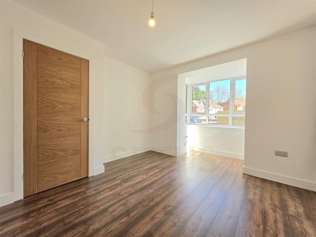 Property photo 3 of 19 Study