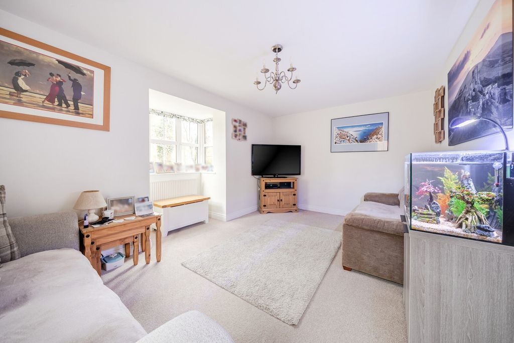 Property photo 3 of 16 1408895-9-698A11F...