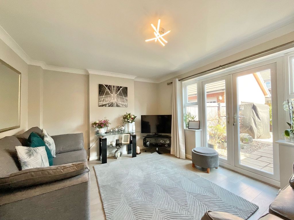 Property photo 3 of 16