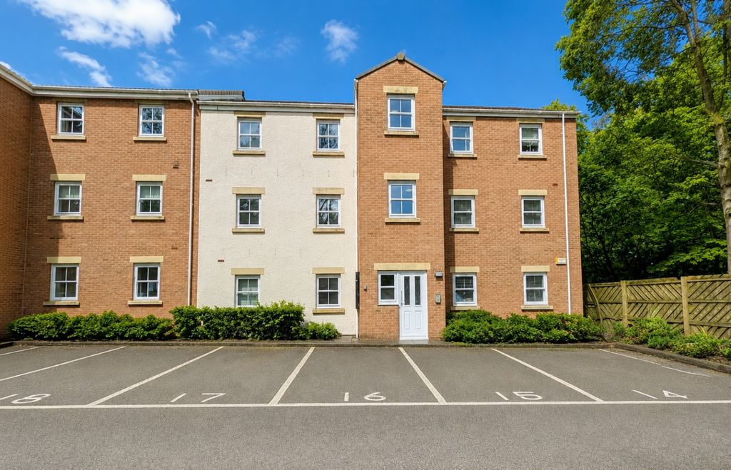 Property photo 1 of 6 833548A8-Bdd6-4206-B3Ac-5c5E35c146De