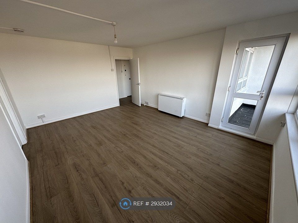 Property photo 2 of 13 Lounge-2
