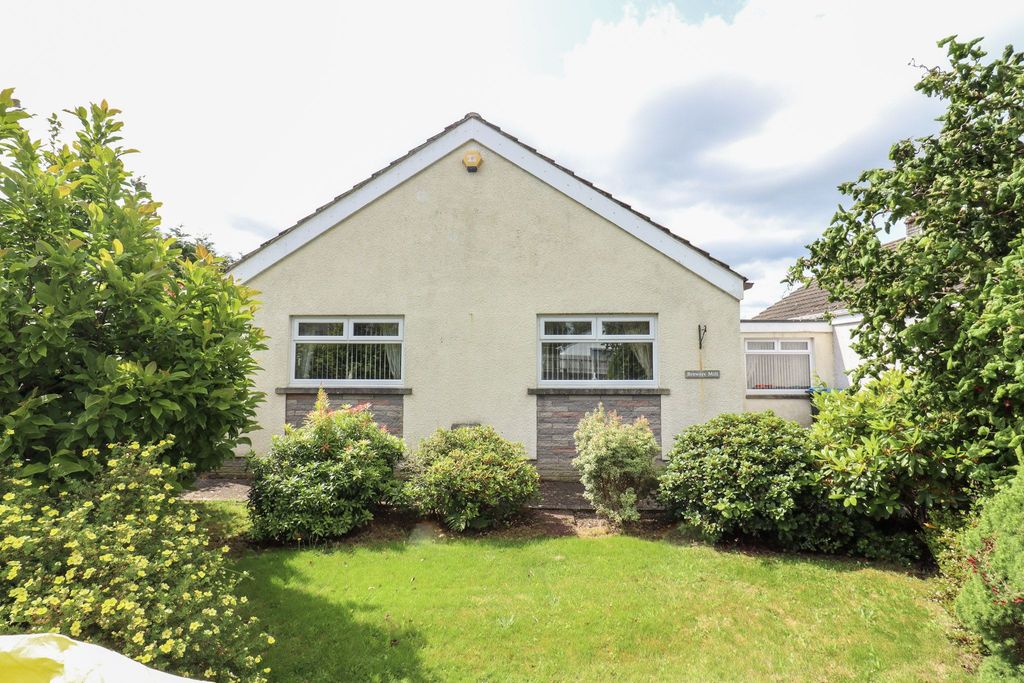 Property photo 1 of 25