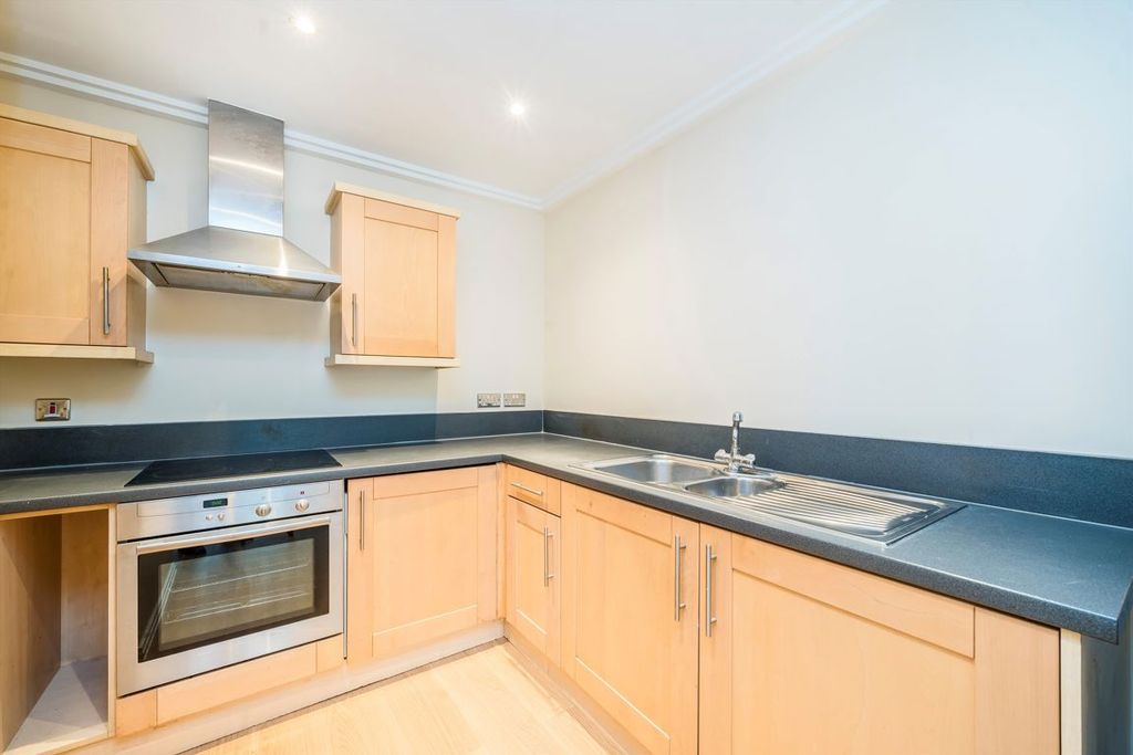 Property photo 2 of 5