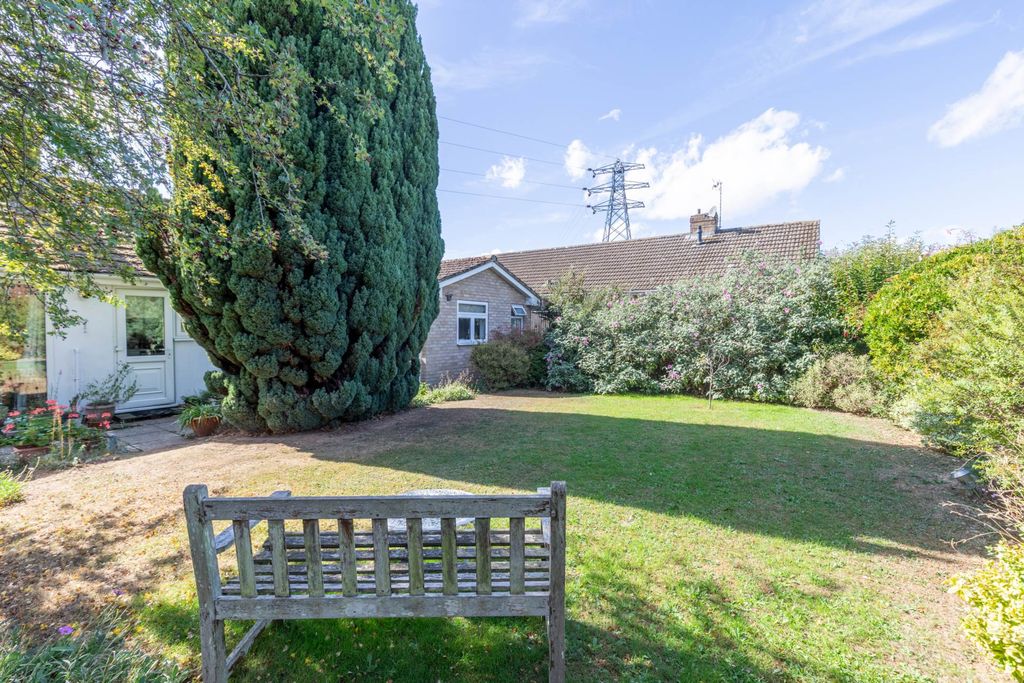 Property photo 3 of 11