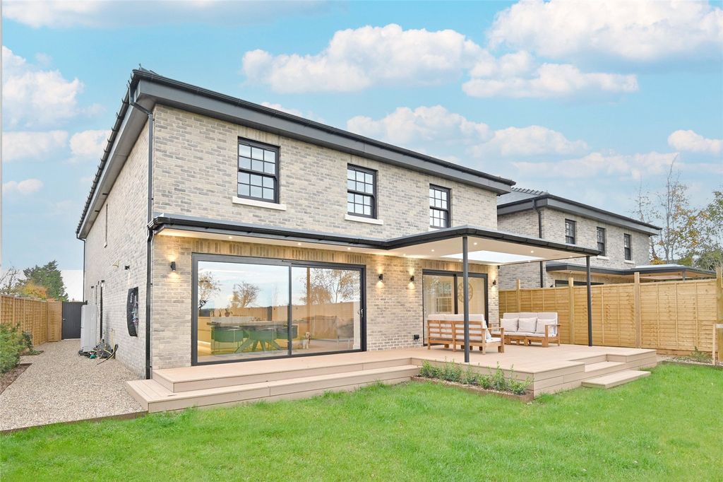 Property photo 1 of 17 Picture No. 22