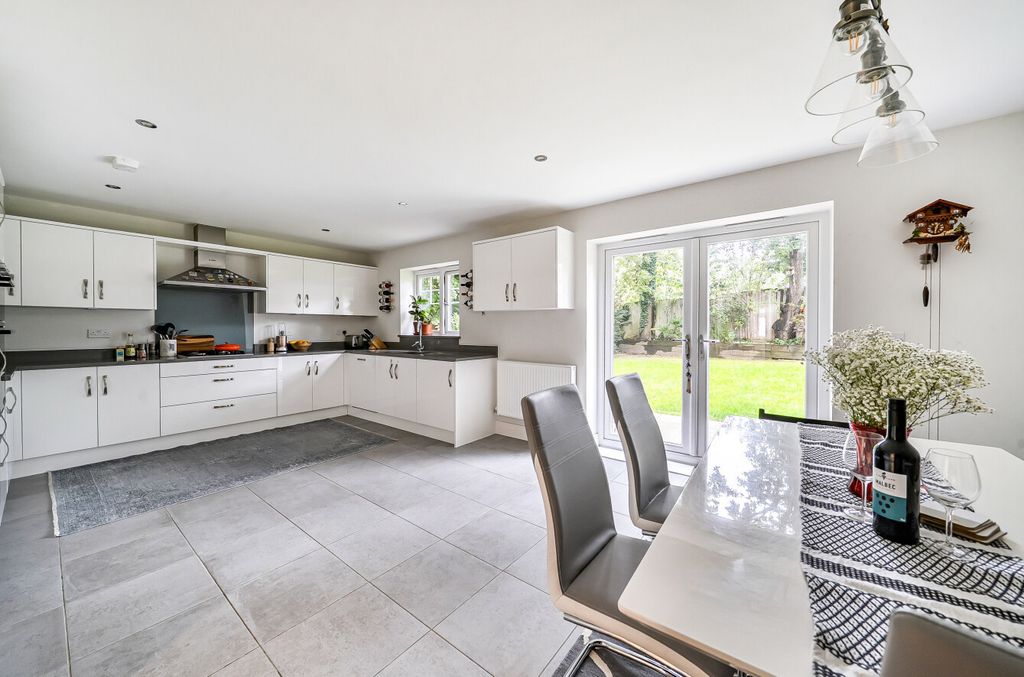Property photo 3 of 23 1515959-9-6Aa0040...