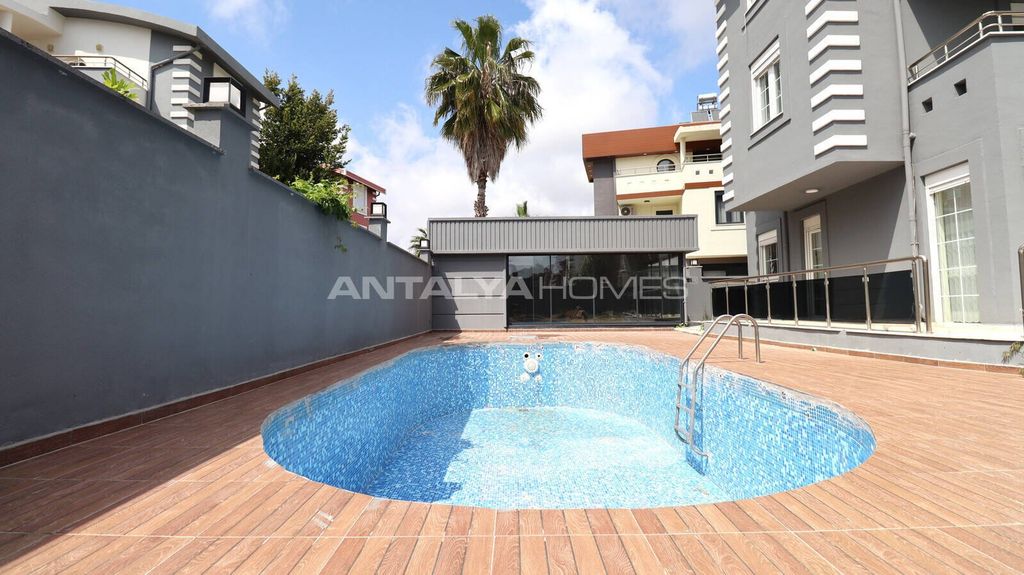 Property photo 1 of 30