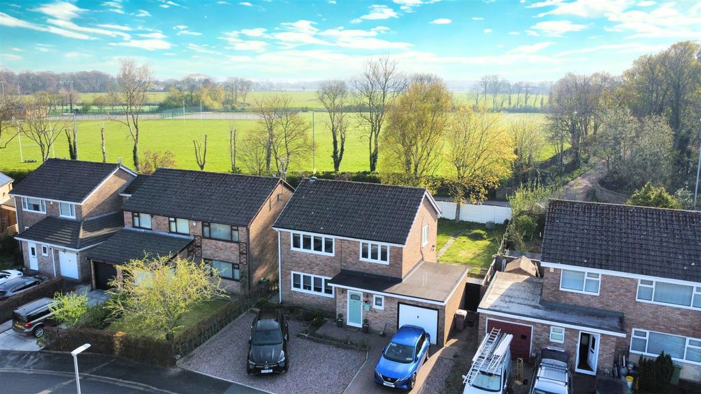 Property photo 1 of 38 Standish Drive For Sale