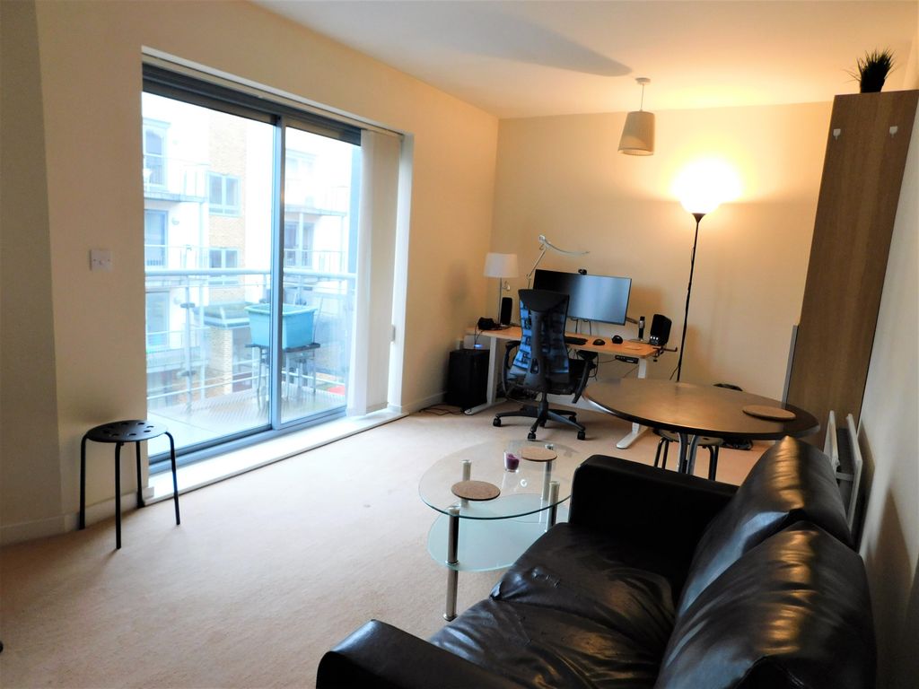 Property photo 3 of 8