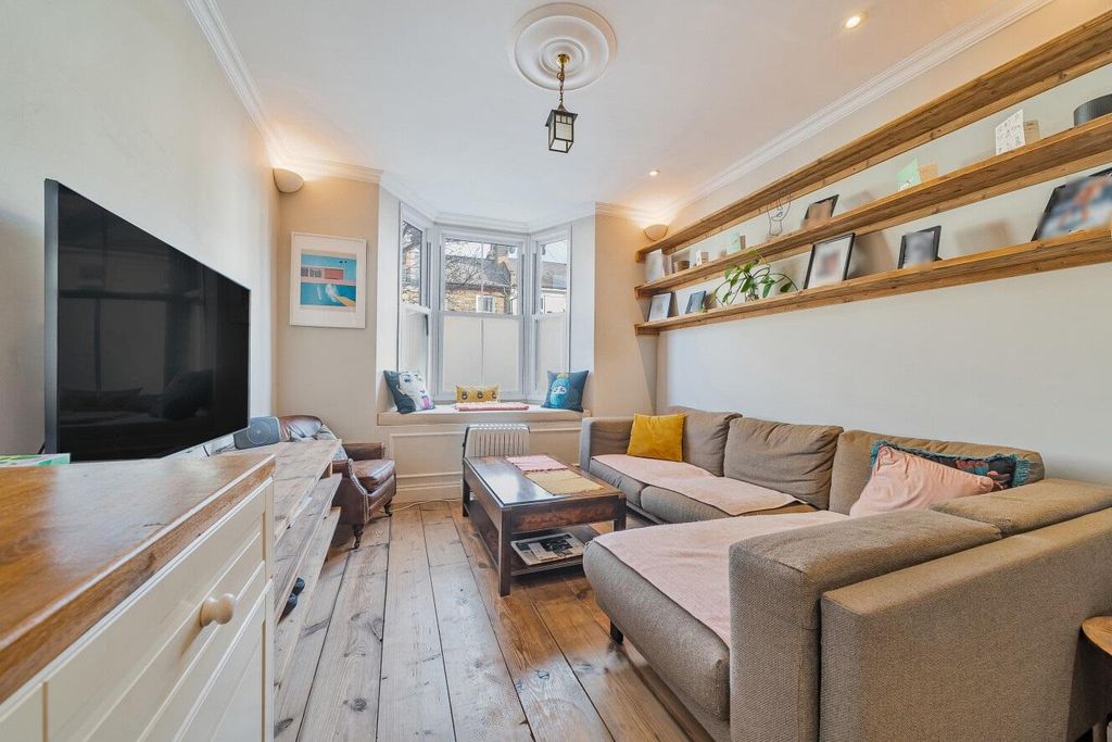 Property photo 3 of 21 Picture 3