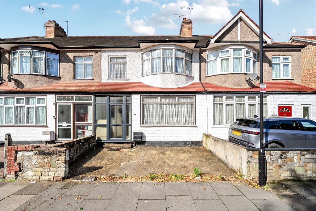Property photo 1 of 12