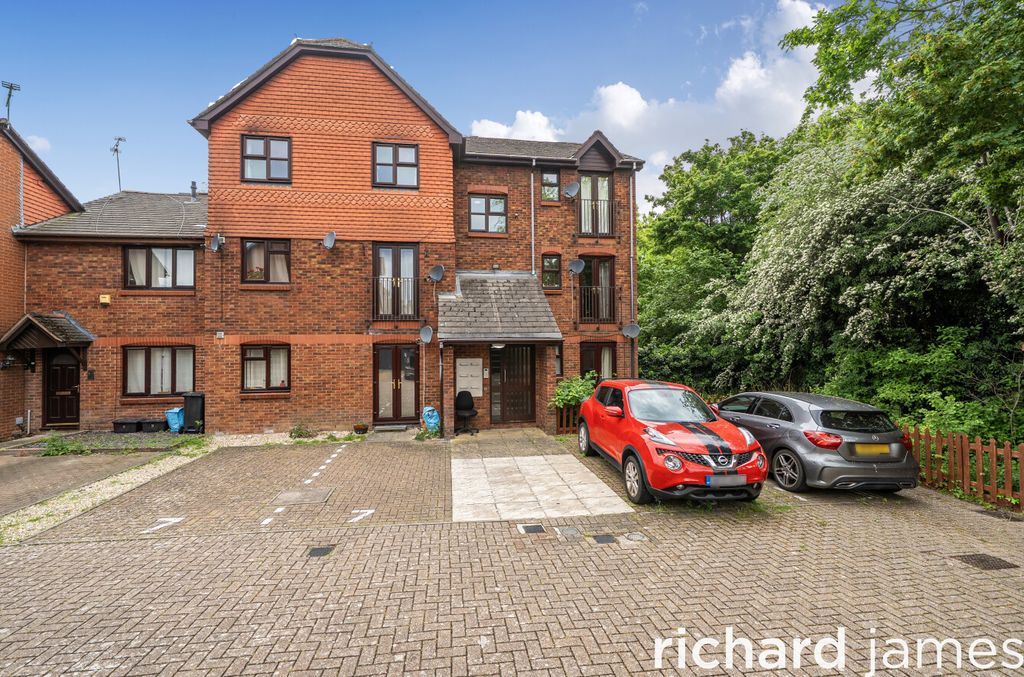 Property photo 1 of 10 B12500Ef57E24984B2Ff1819A69F7F45