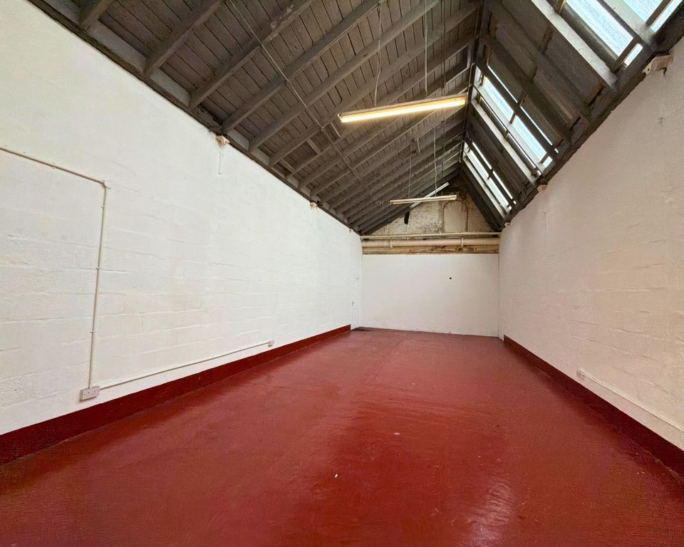 Property photo 3 of 4