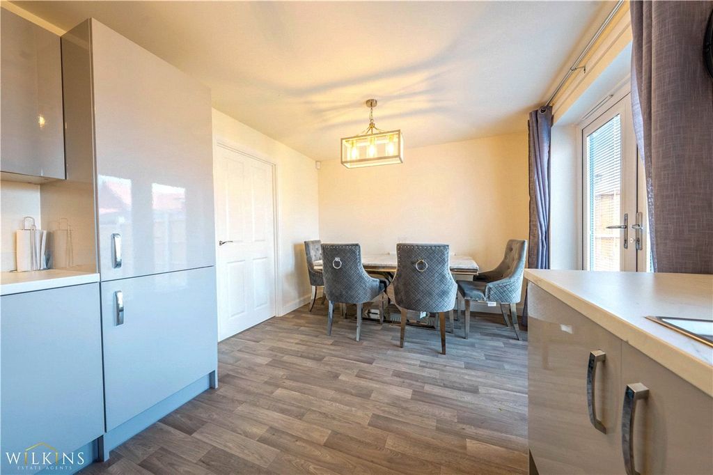 Property photo 2 of 22 Picture No. 31