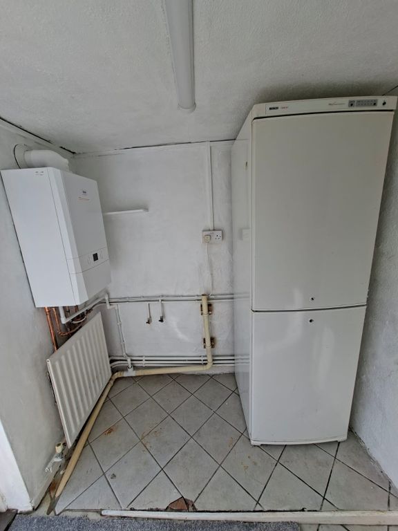Property photo 2 of 26