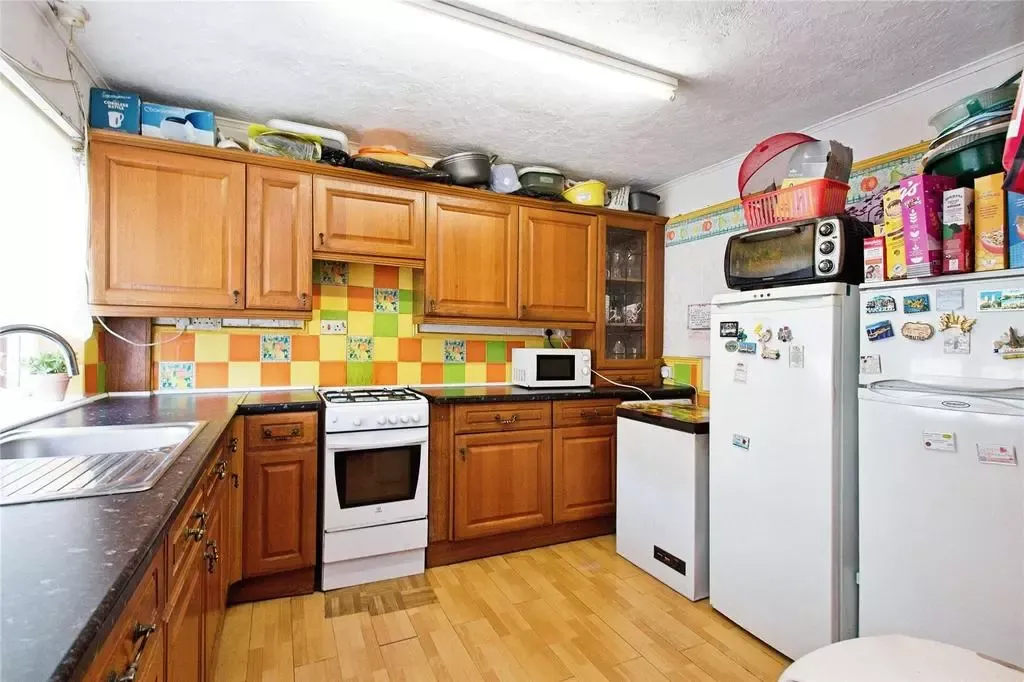 Property photo 3 of 9