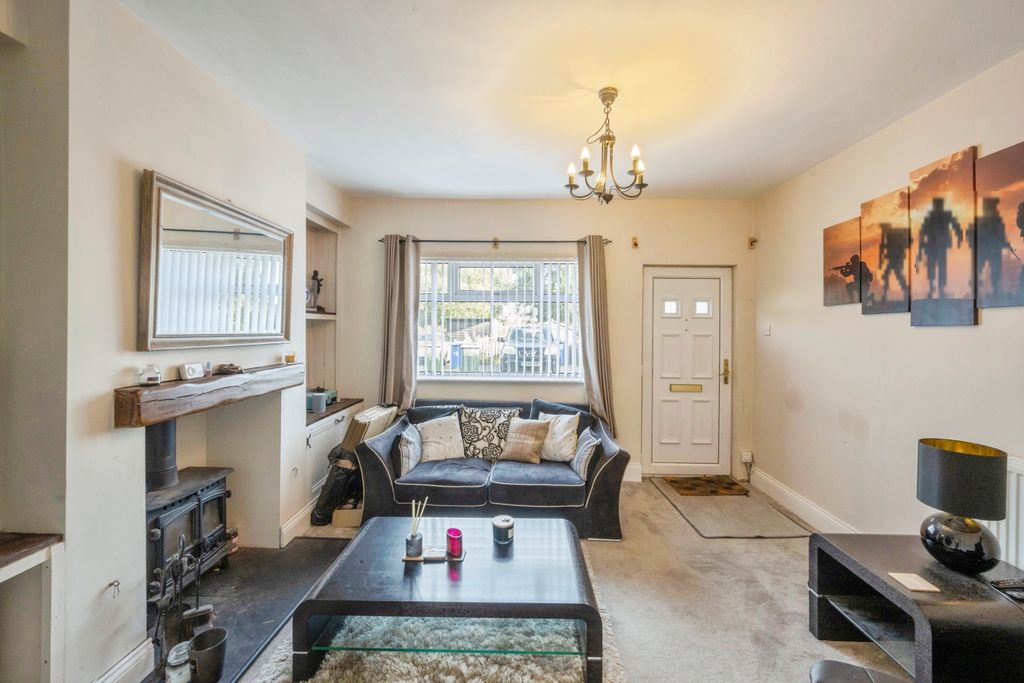 Property photo 2 of 14