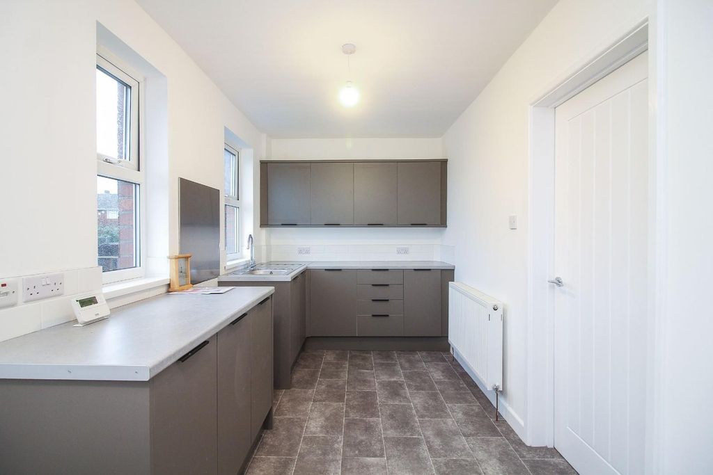 Property photo 2 of 13 2