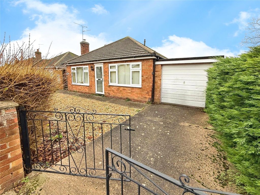 Property photo 1 of 13 Outside