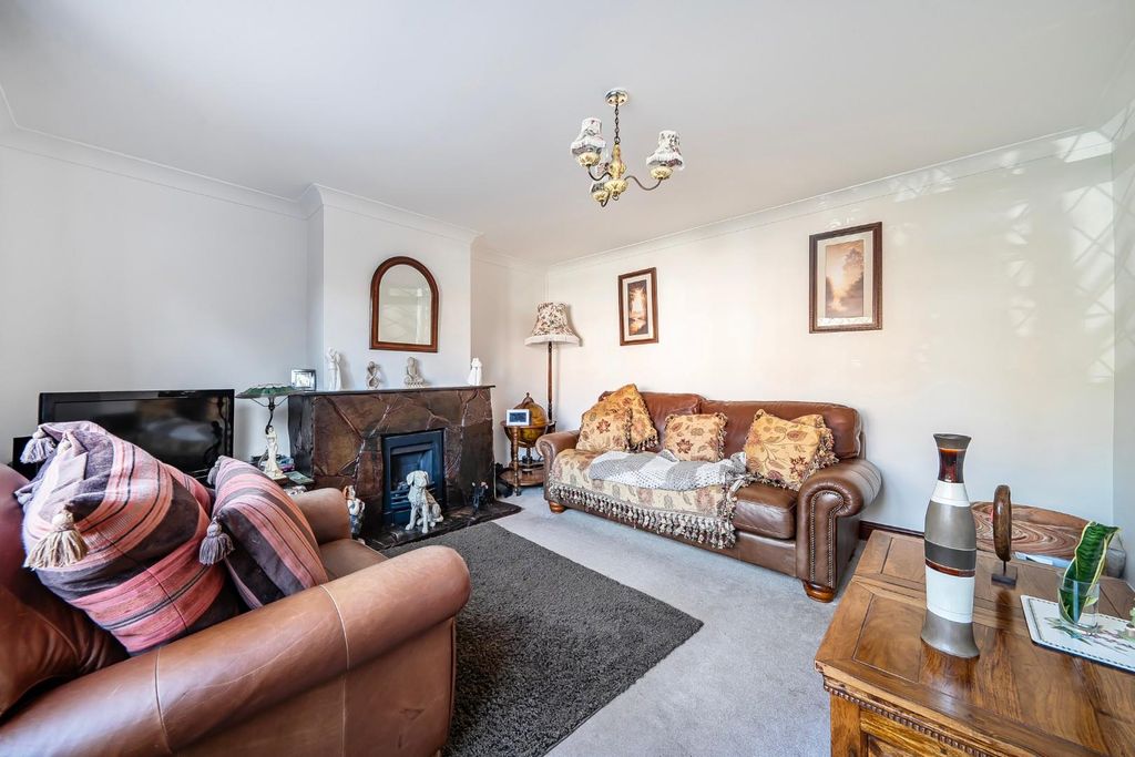 Property photo 2 of 11 1482944-6-6A3Bba9d6Cfda.Jpg