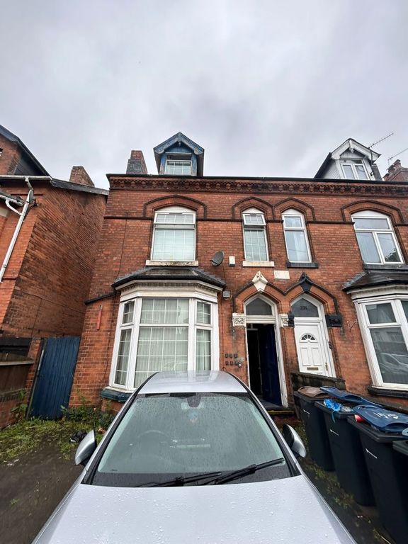 Property photo 2 of 53