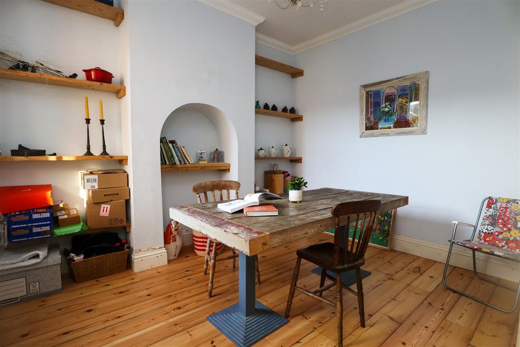 Property photo 2 of 13 Dining Room