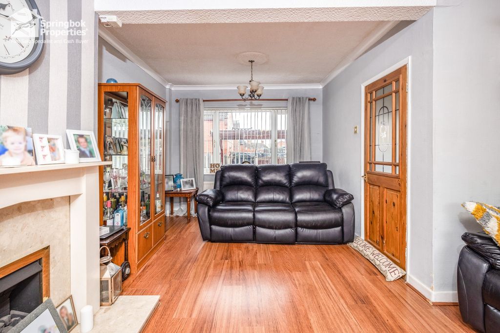 Property photo 3 of 12 Image 2