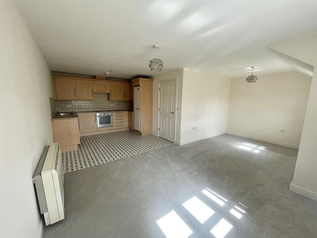 Property photo 2 of 10 78F32068-7389-4F53-B957-19Fe93c3E3Ae.Jpeg
