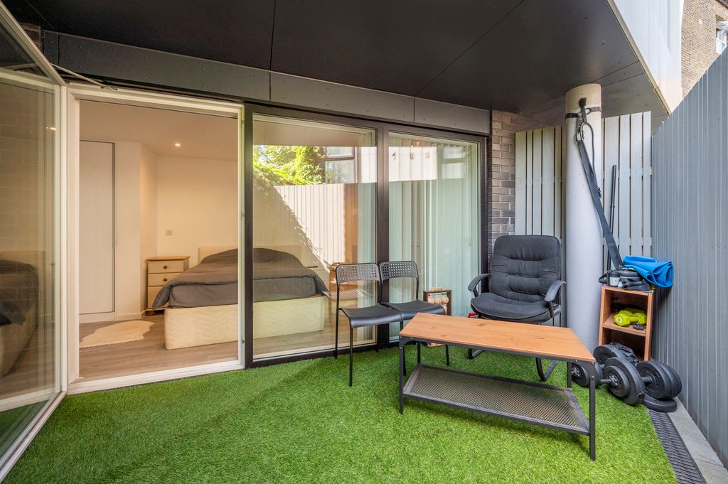 Property photo 3 of 15