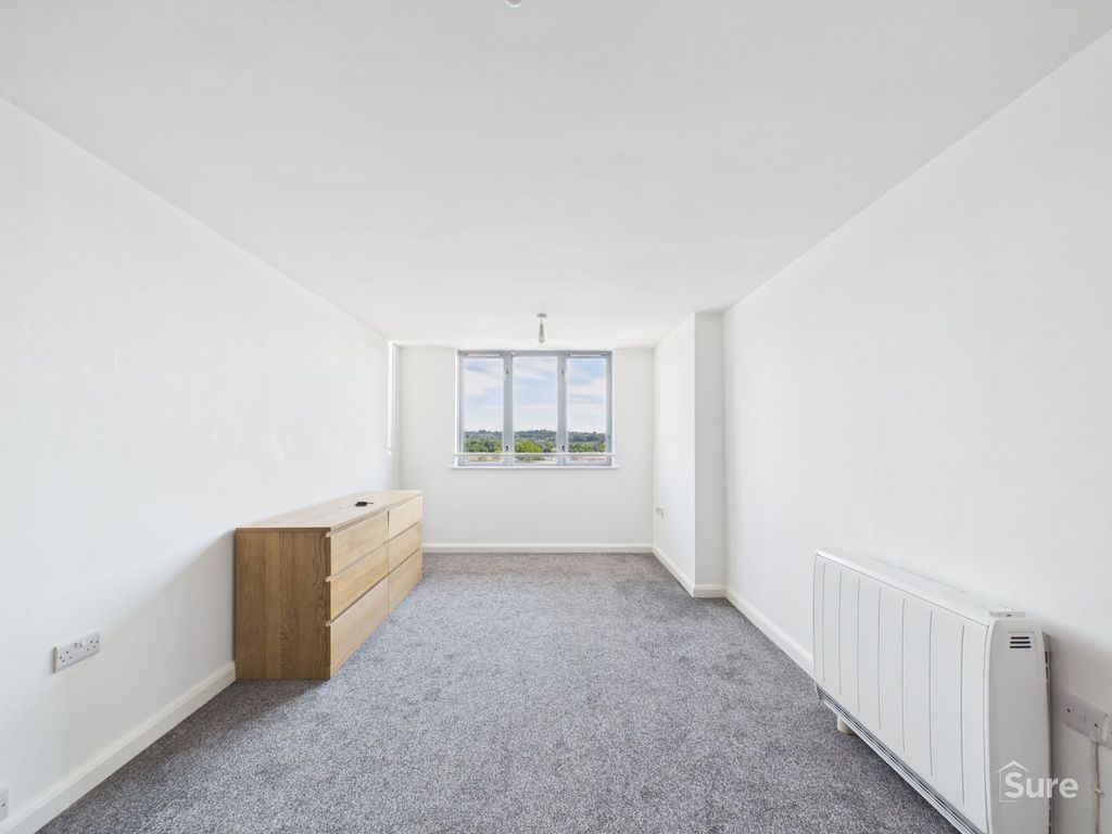 Property photo 3 of 5