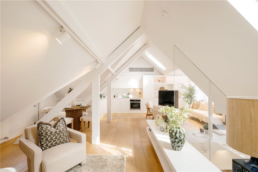 Property photo 2 of 13 Picture No. 38