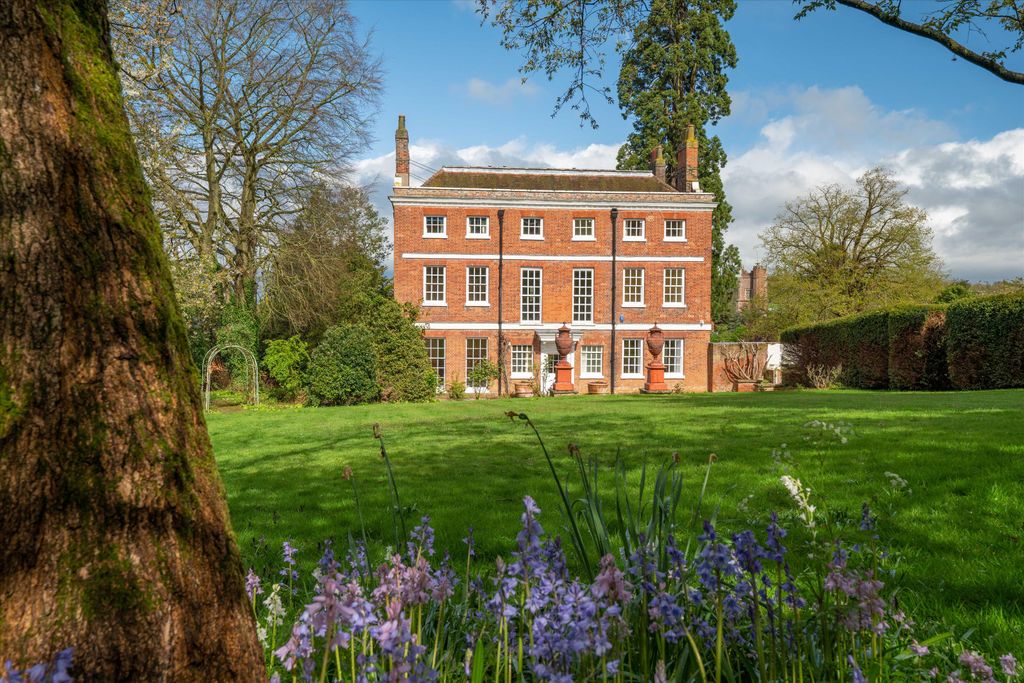 Property photo 1 of 17 Image