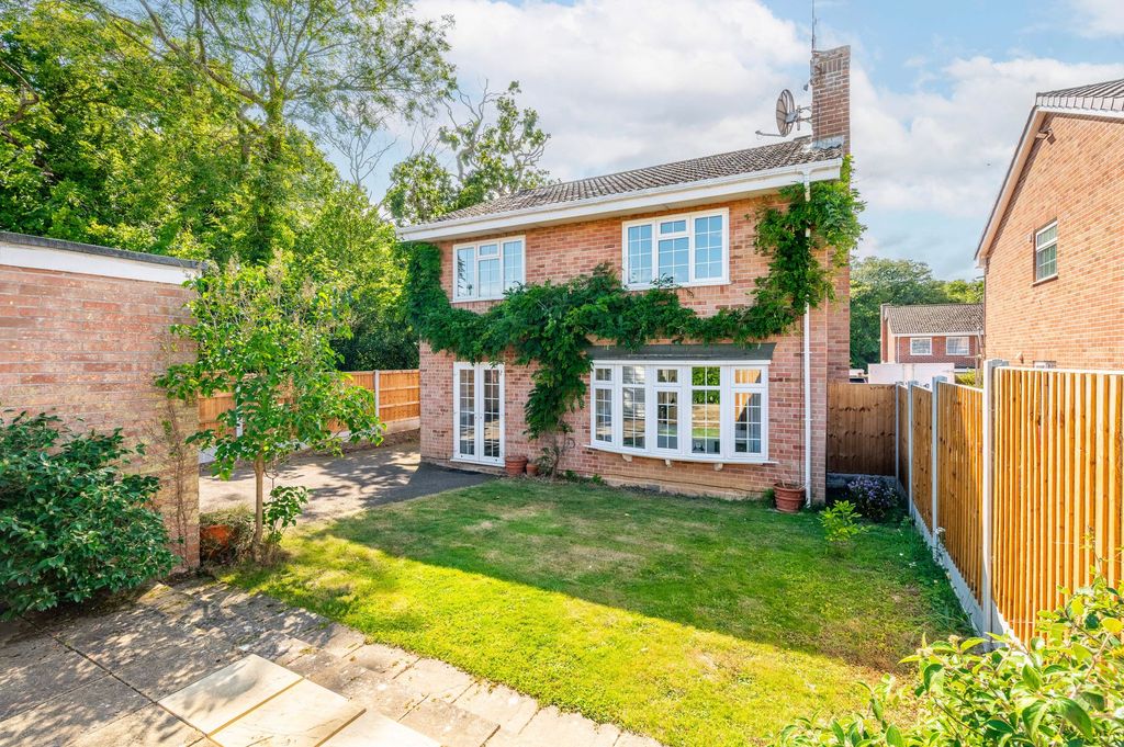 Property photo 1 of 16