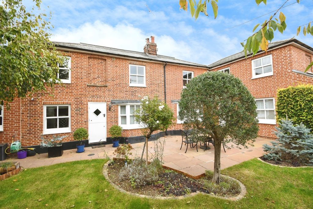 Property photo 1 of 20