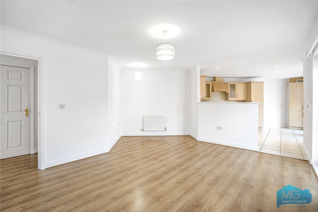 Property photo 2 of 12 Picture No. 05