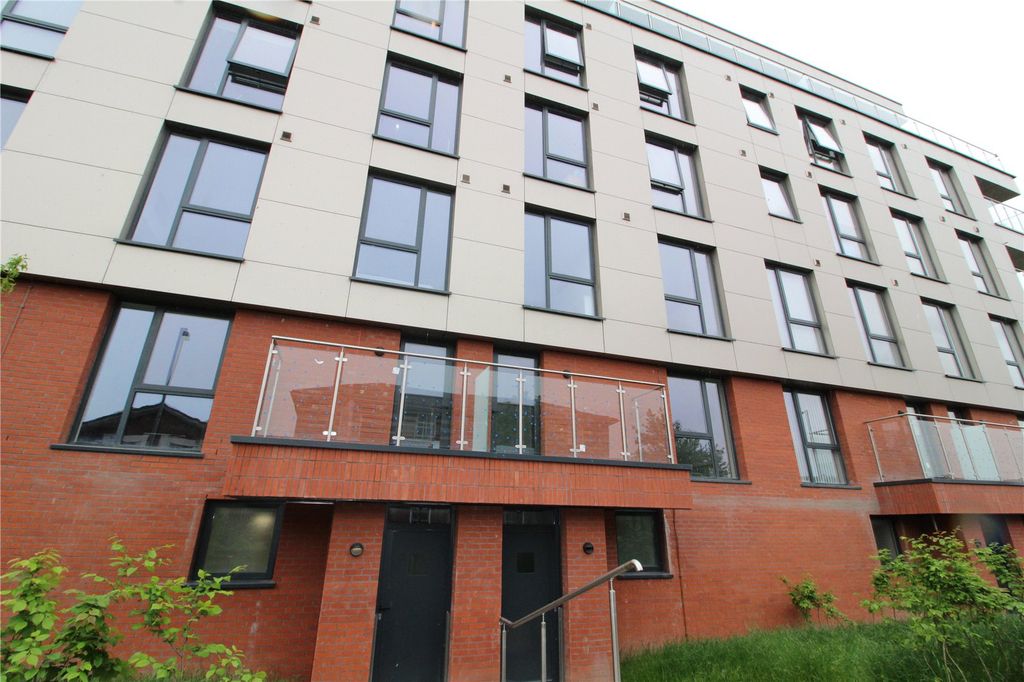 Property photo 1 of 16 Picture No. 13