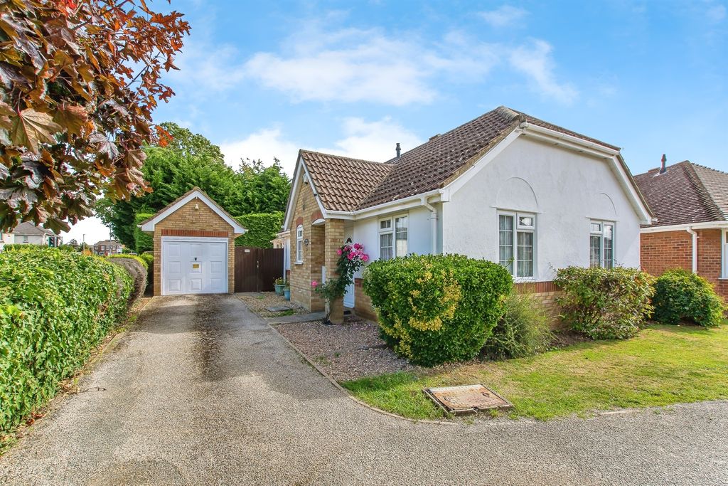 Property photo 1 of 17