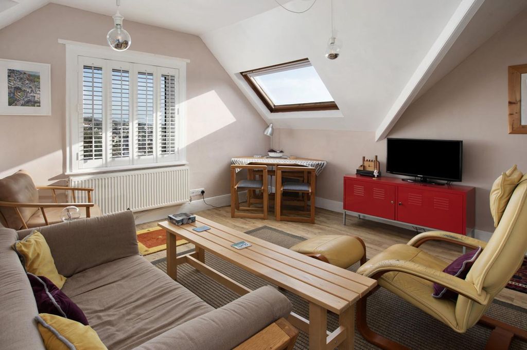 Property photo 2 of 15
