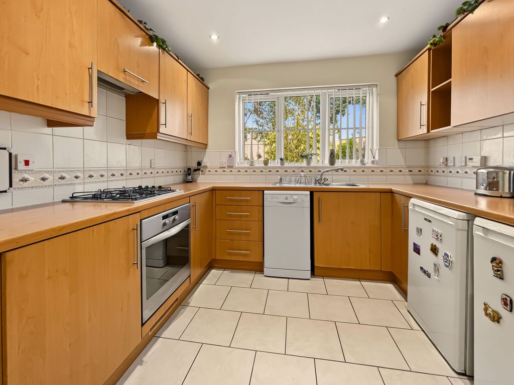 Property photo 3 of 29