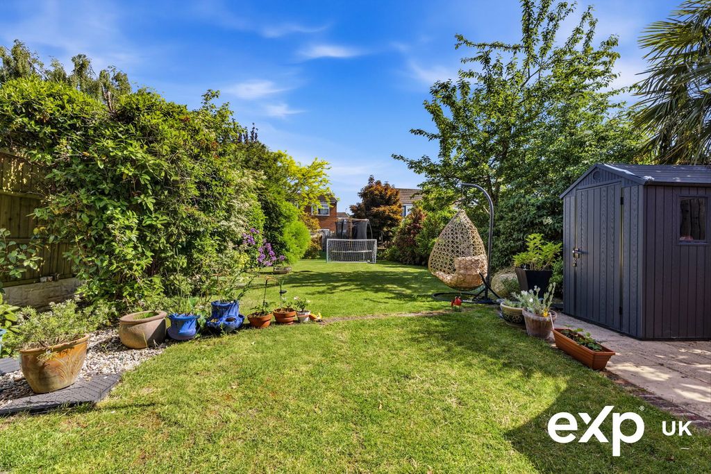 Property photo 2 of 22