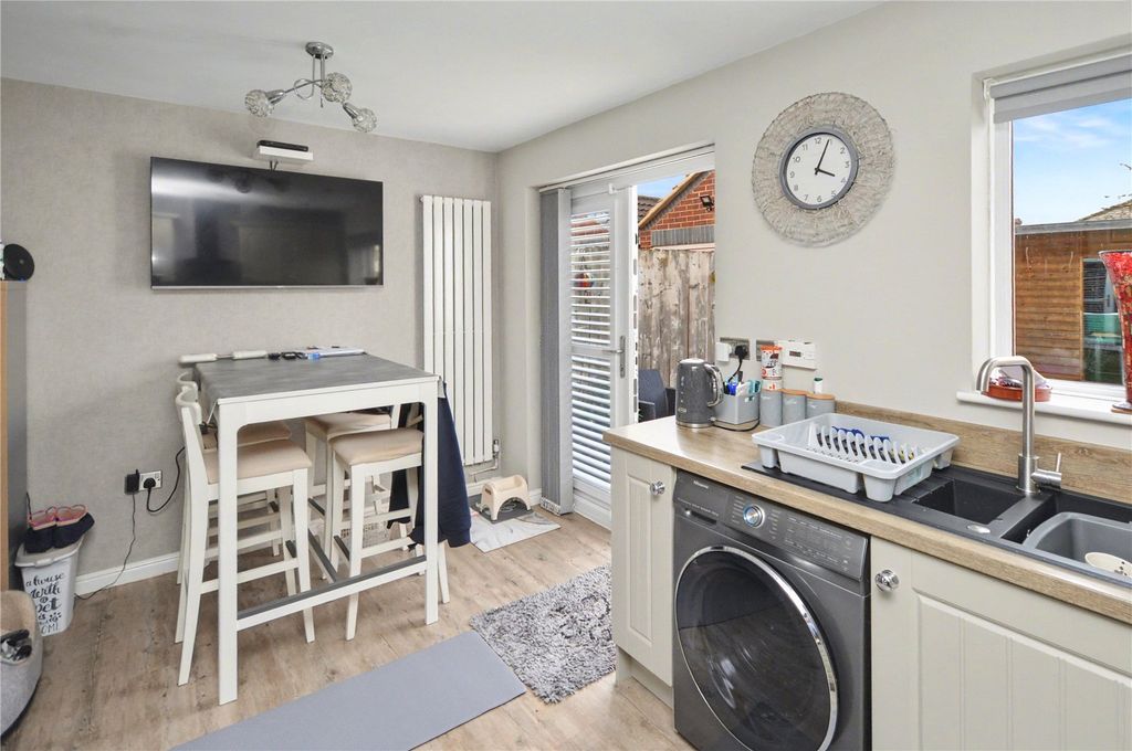 Property photo 3 of 11 Picture 3