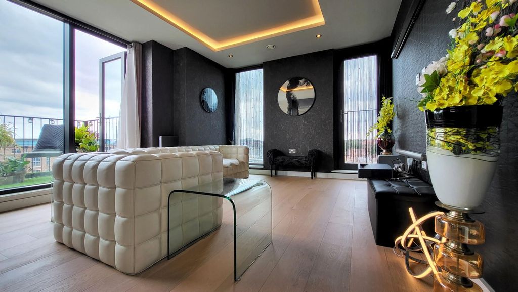 Property photo 1 of 28 Stonebow House 4C - 17 Living Area 1.Jpg